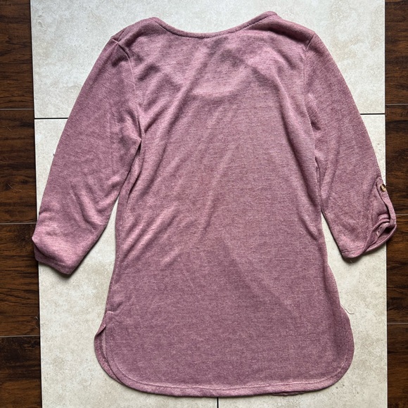 Rue 21 Juniors Quarter Sleeve Shirt 
Size:XS - Picture 7 of 8